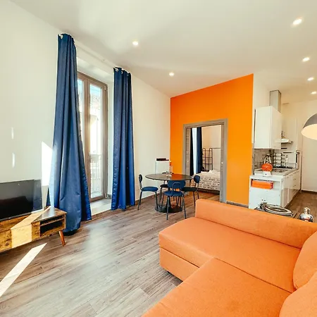 Napaje House * Napoli